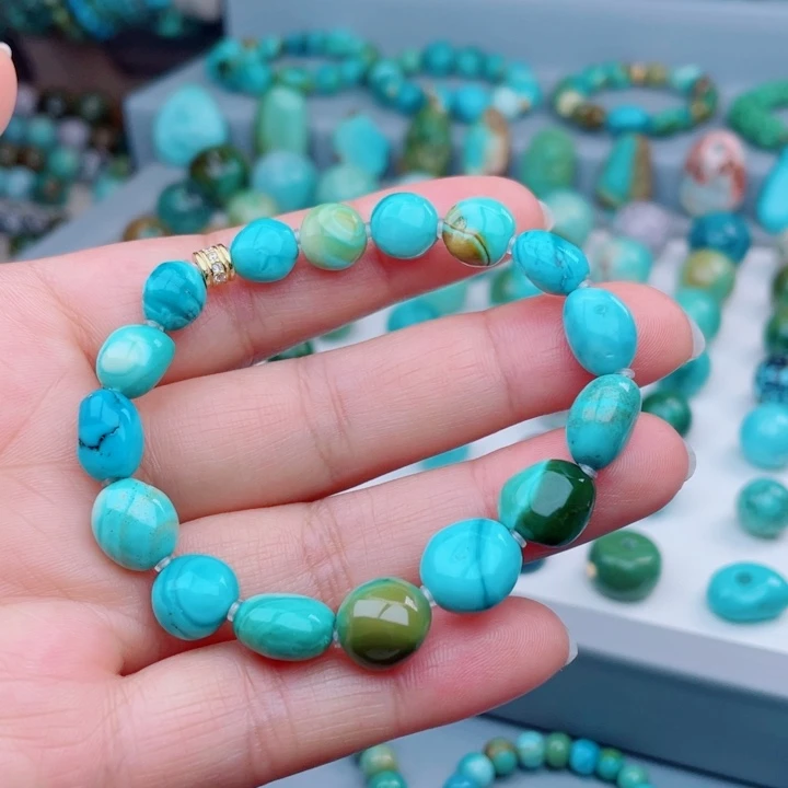 绿松石未镶嵌珠宝奇石