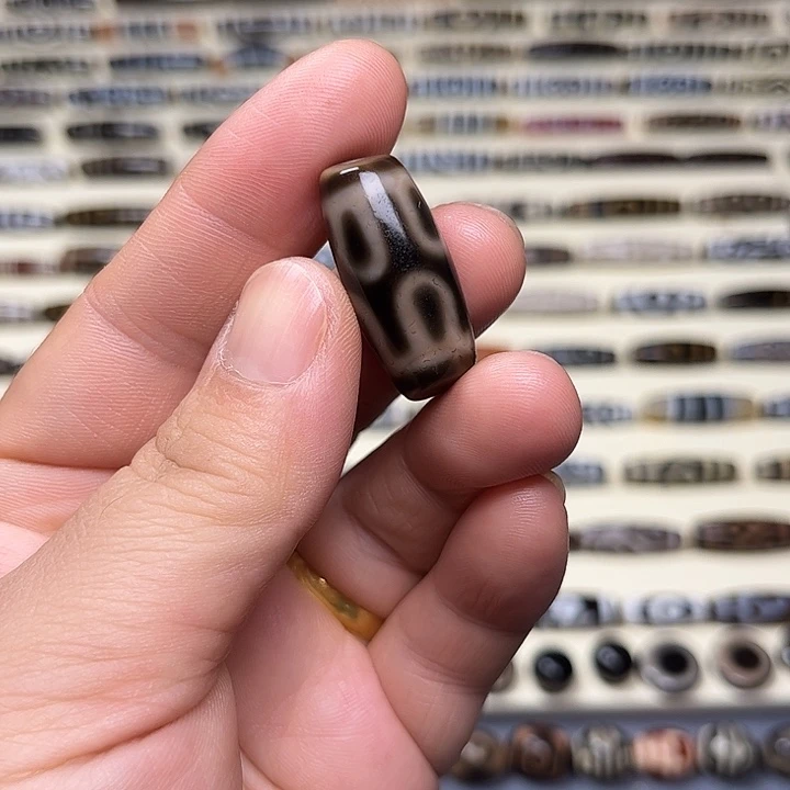 玛瑙/玉髓颈饰未镶嵌旭*