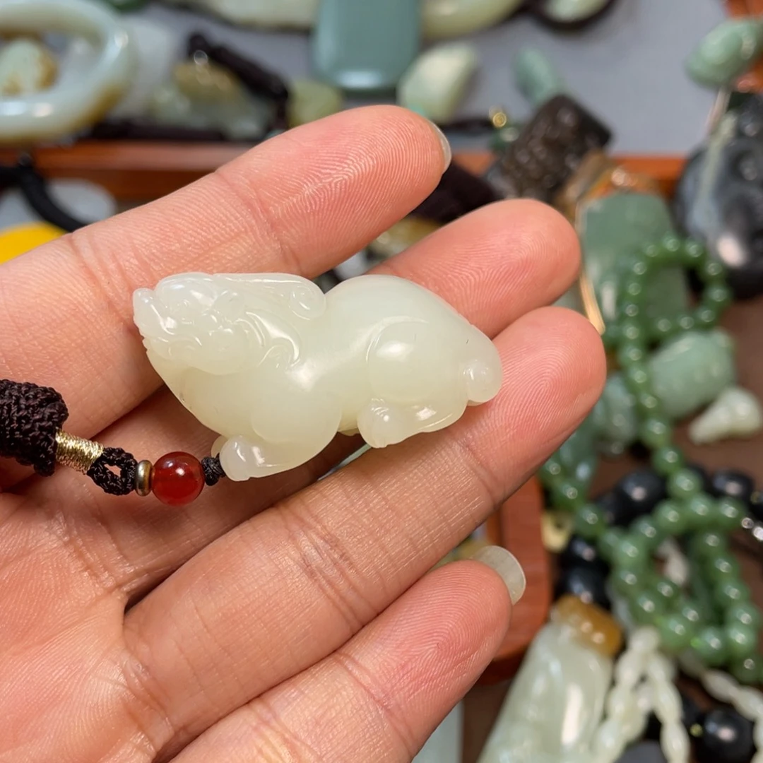 和田玉颈饰未镶嵌