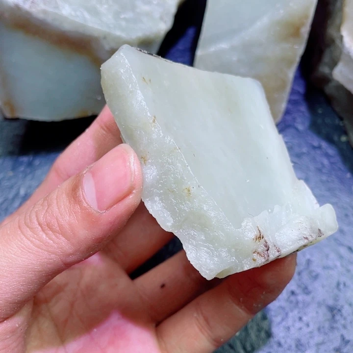 和田玉未镶嵌珠宝半成品