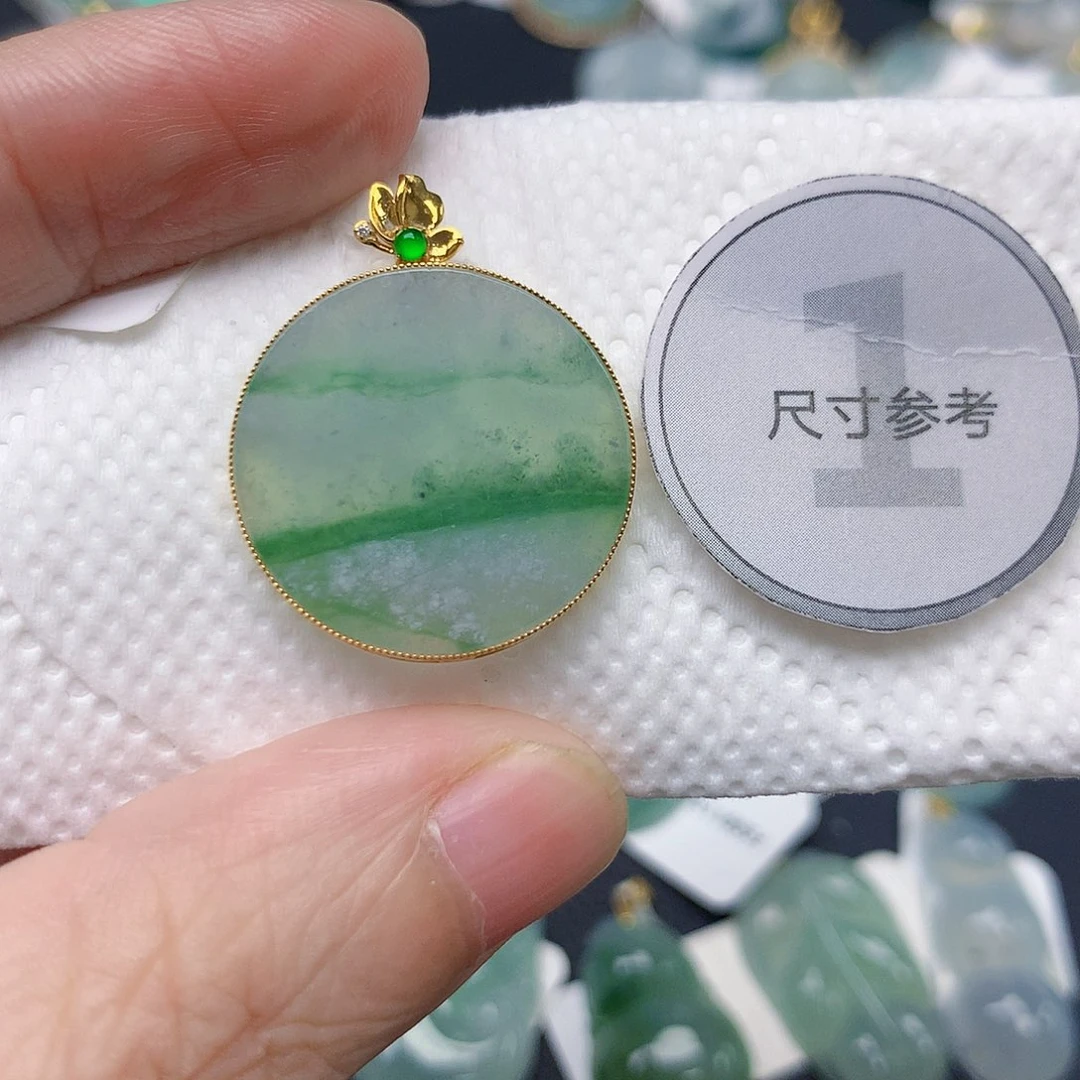 颈饰18K金镶嵌翡翠天然缅甸A货翡翠