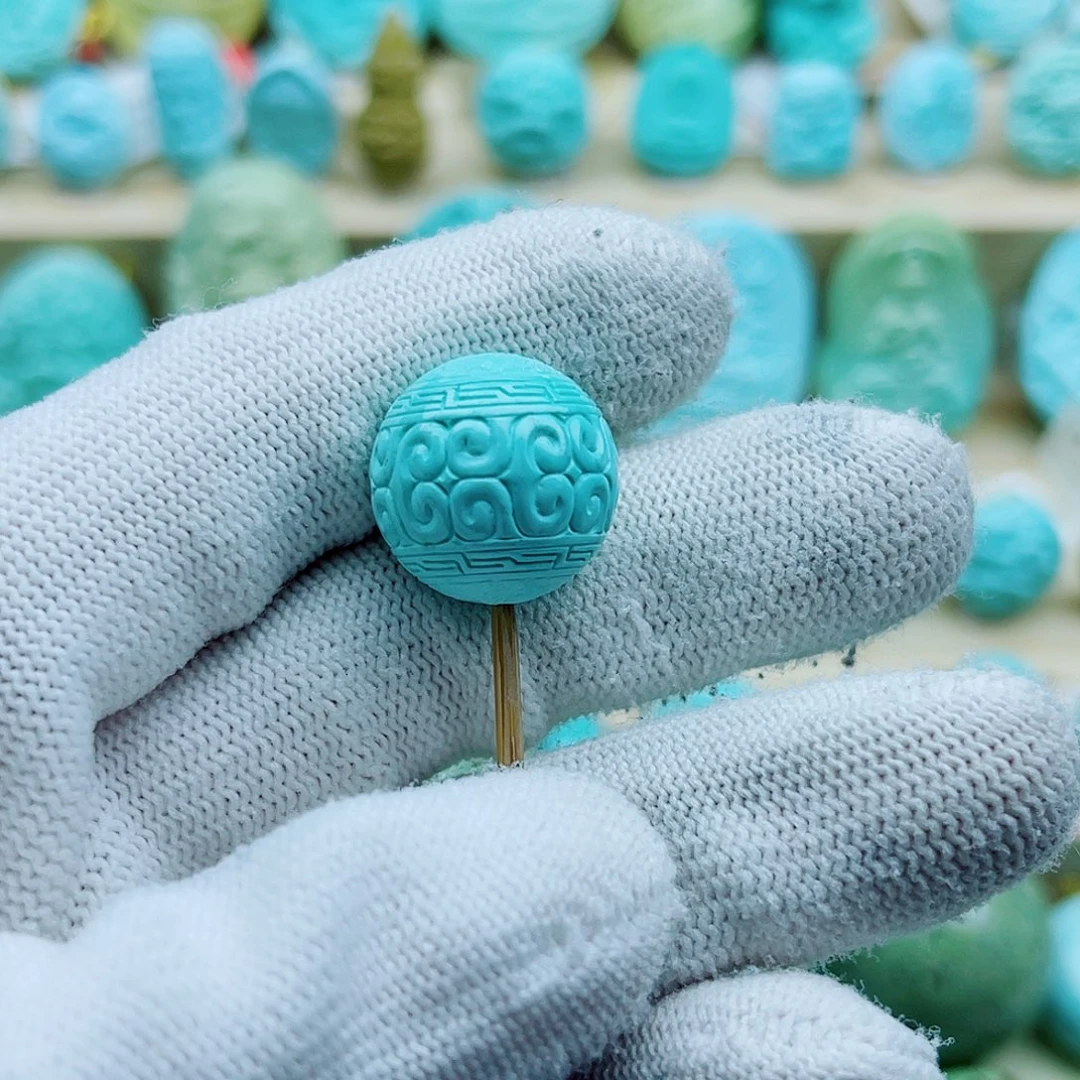 绿松石未镶嵌珠宝奇石