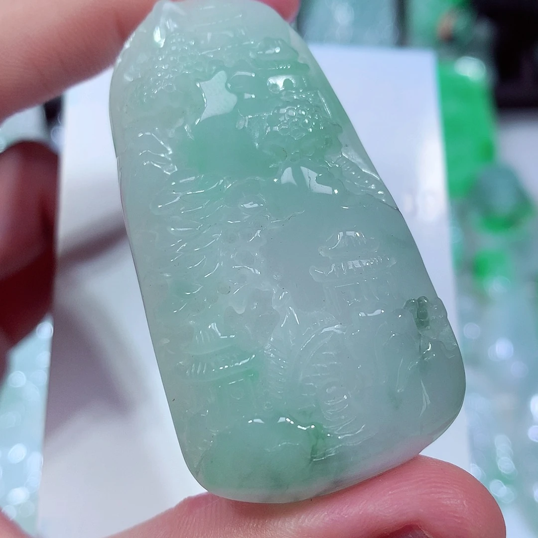 颈饰未镶嵌翡翠缅甸翡翠