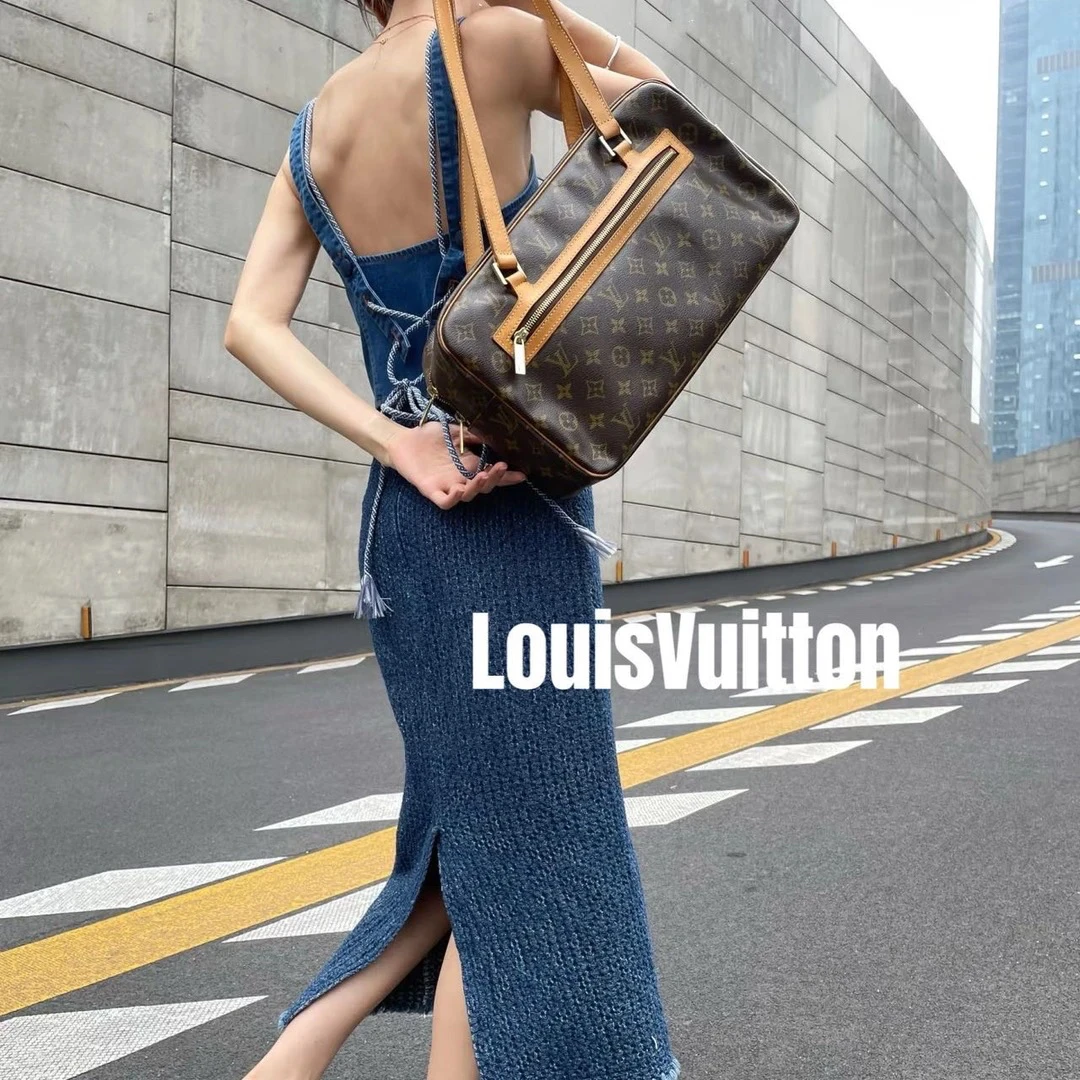 修复品8613804/LouisVuitton/路易威登开口笑吐司包大号配皮换新