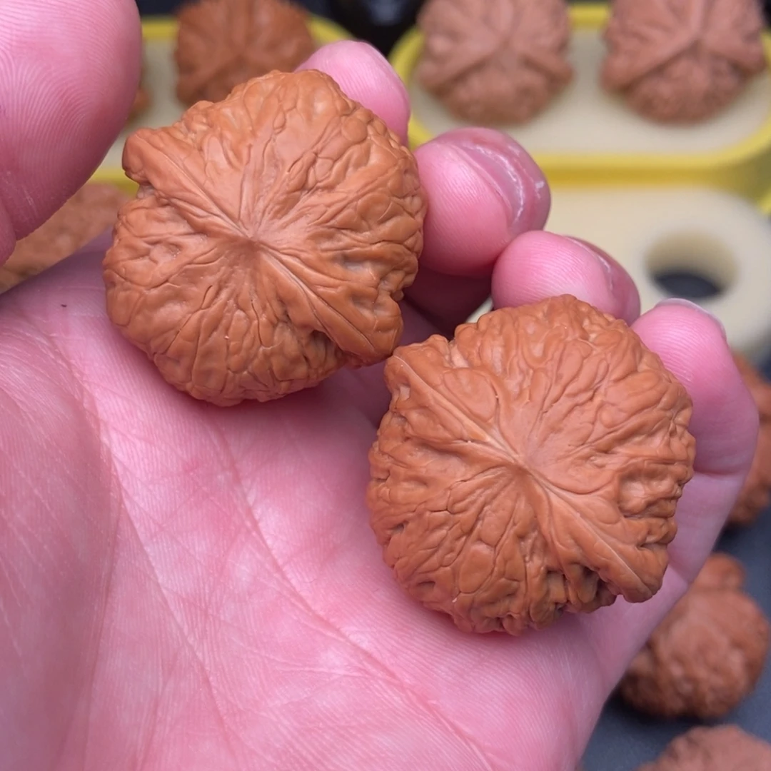 文玩核桃把件平谷小锤王36