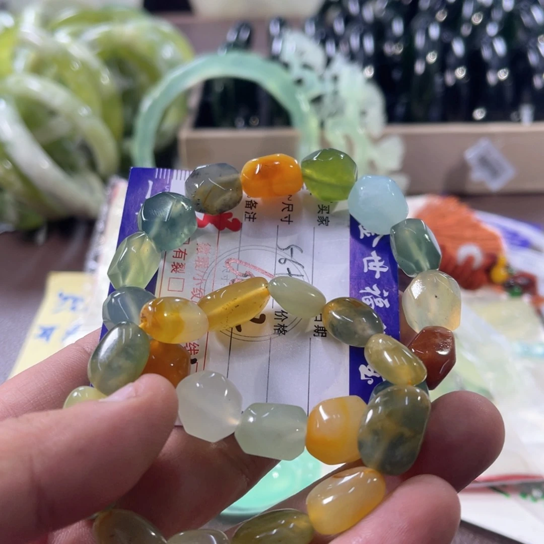 未镶嵌蛇纹石玉手镯（圆镯）