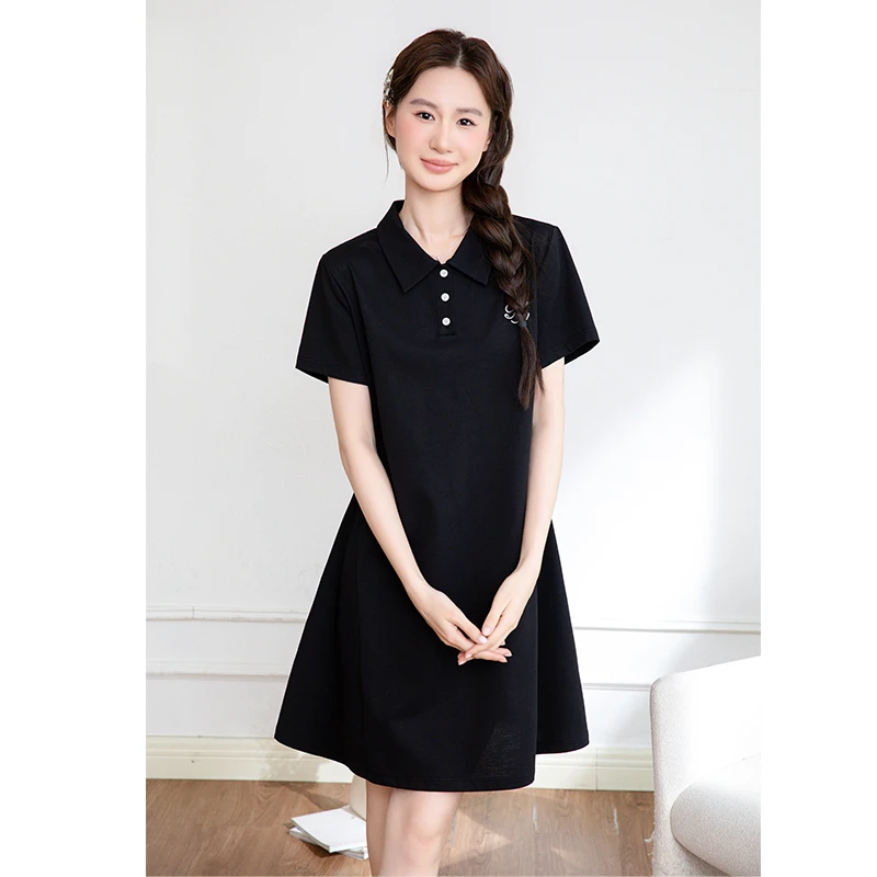 绮娑大码女装2025年夏装新款显瘦胖MM连衣裙休闲气质POLO领小黑裙