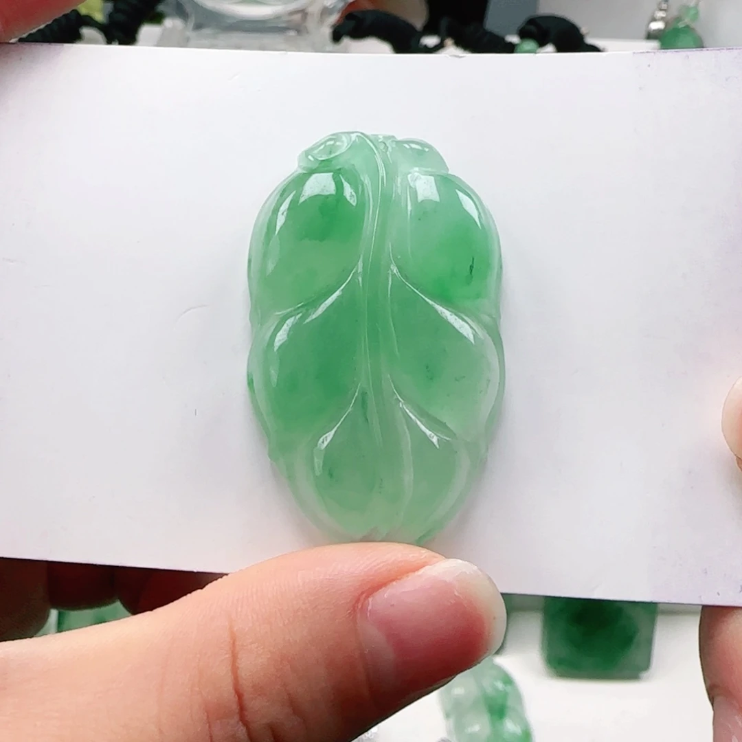 吊坠(赠链)未镶嵌石英质玉