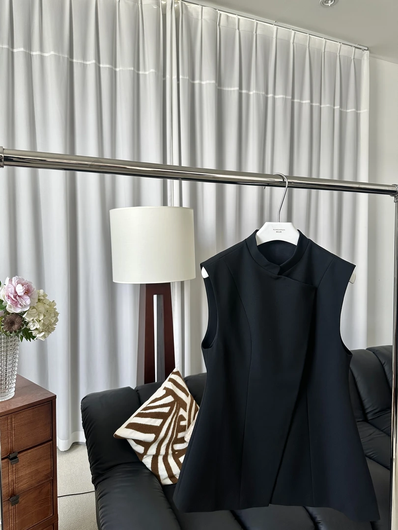 RUIHEZHENGXI | 瑞和正熙 25秋 “宝枝恩裳”新中式收腰马甲 987189