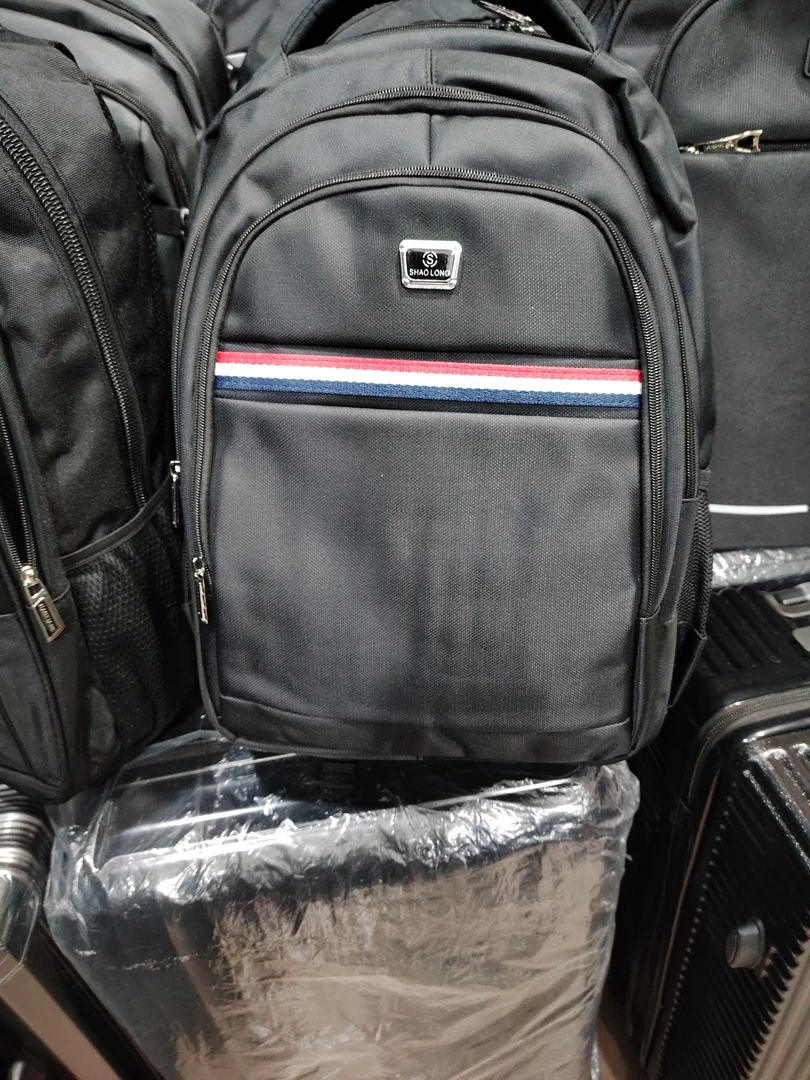 双肩包男商务旅行出差行李户外旅游学生休闲大容量书包多功能简约