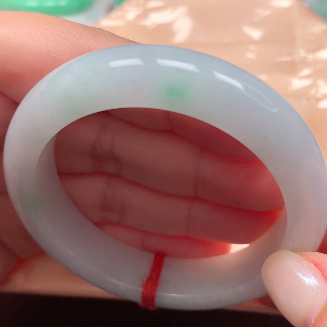 未镶嵌手镯翡翠65白底青