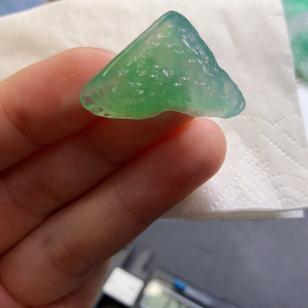 【闪购商品】翡翠吊坠(不含链)未镶嵌