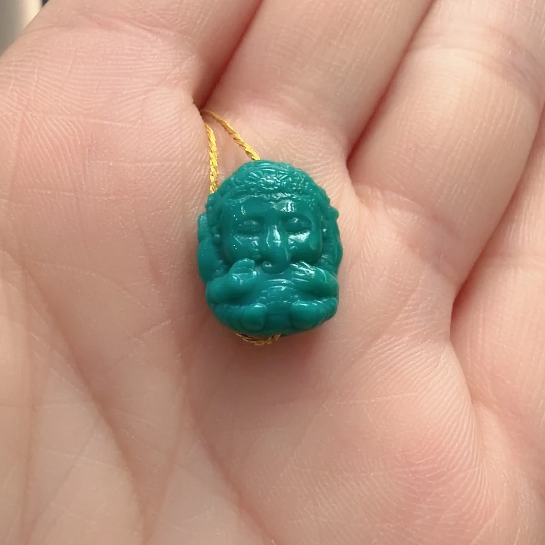 绿松石未镶嵌颈饰