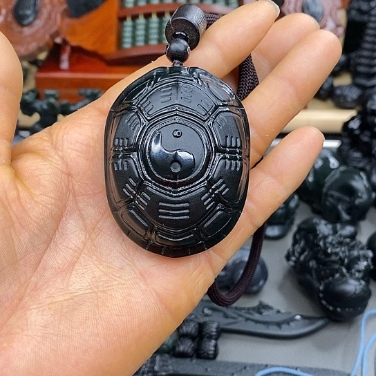 和田玉（青玉）未镶嵌把件