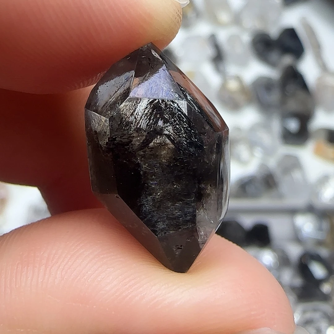 紫晶未镶嵌珠宝半成品透亮闪灵双尖随形