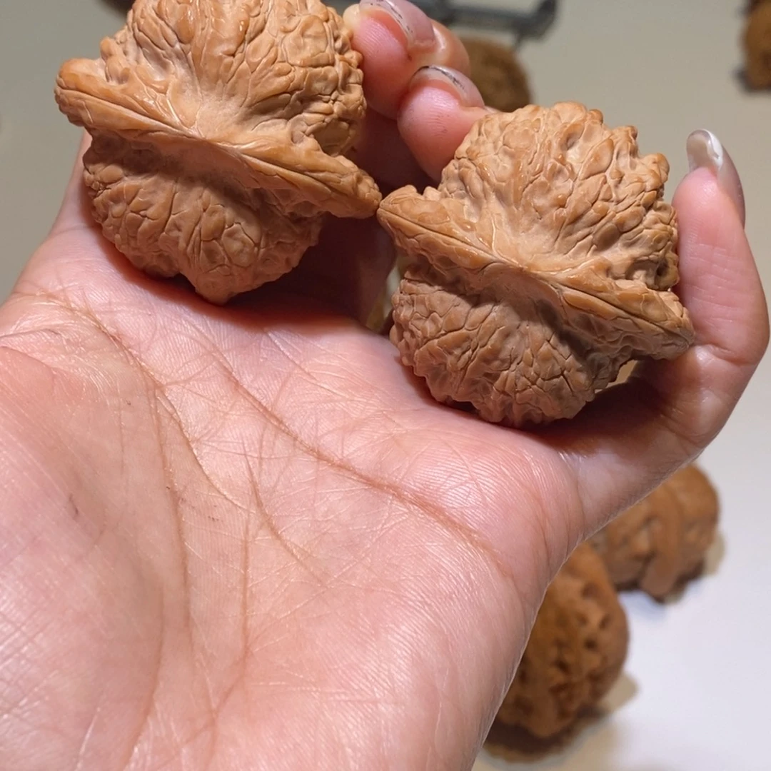 嘿***嘿吊坠文玩核桃狮子