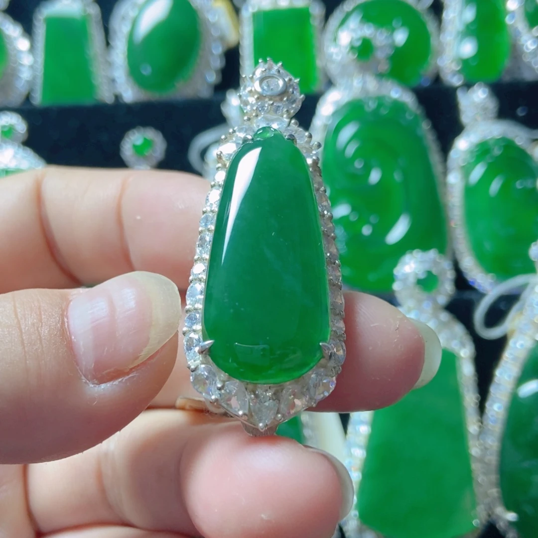 翡翠银S925镶嵌颈饰