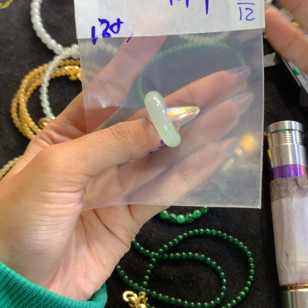 定制翡翠未镶嵌天然缅甸翡翠