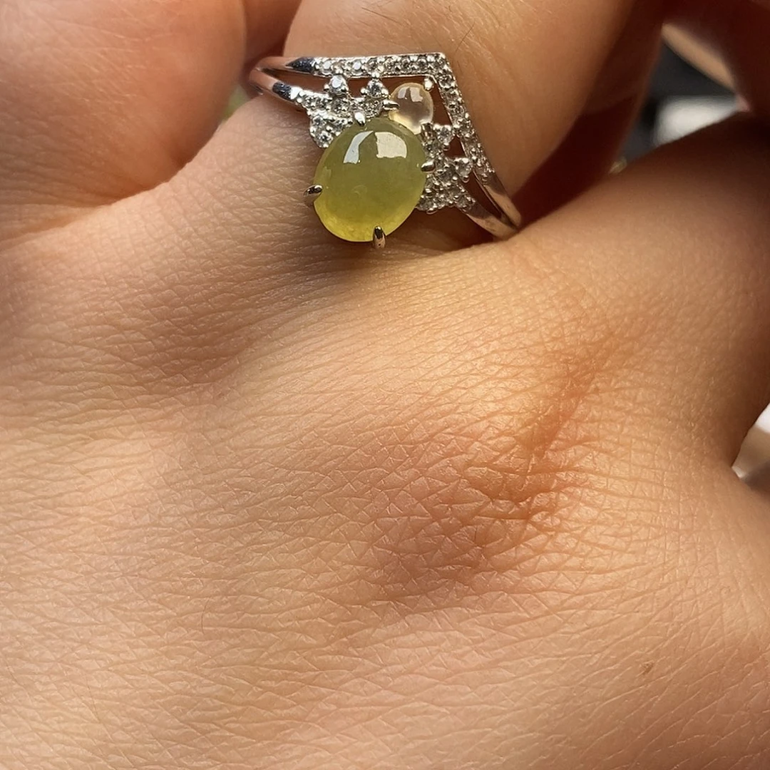 翡翠未镶嵌戒指翡翠