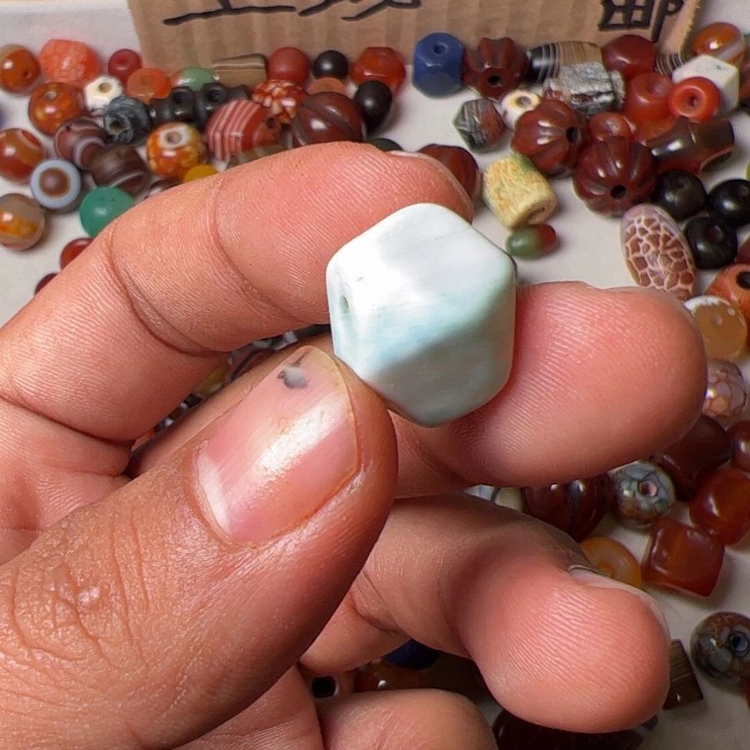 小***张玛瑙/玉髓未镶嵌配饰