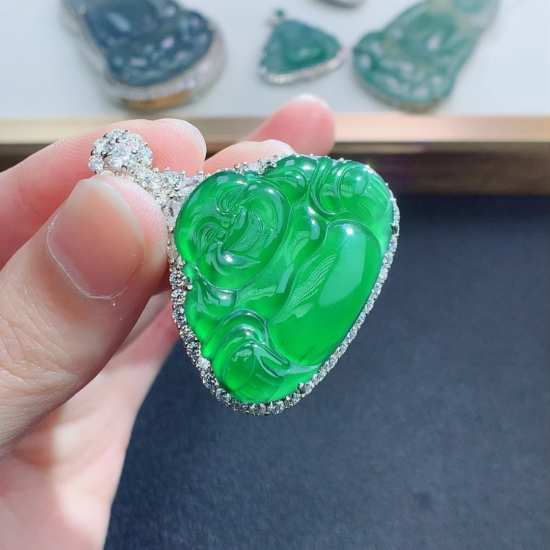 翡翠颈饰银S925镶嵌翡翠