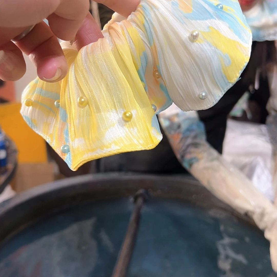 267百褶裙橘子海