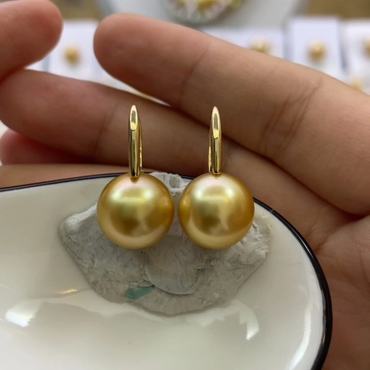 18K金镶嵌耳饰海水珍珠11.8-12mm