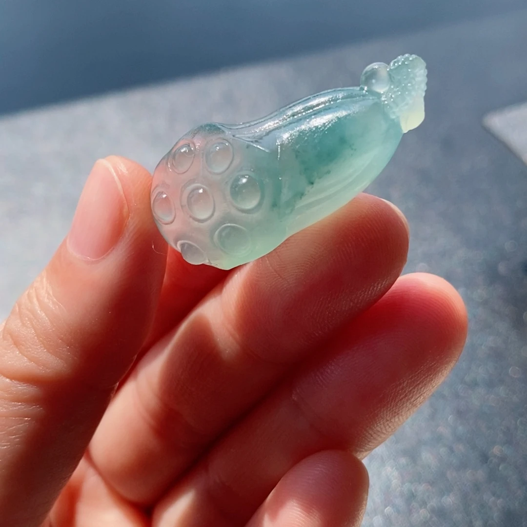 定制翡翠未镶嵌莲蓬