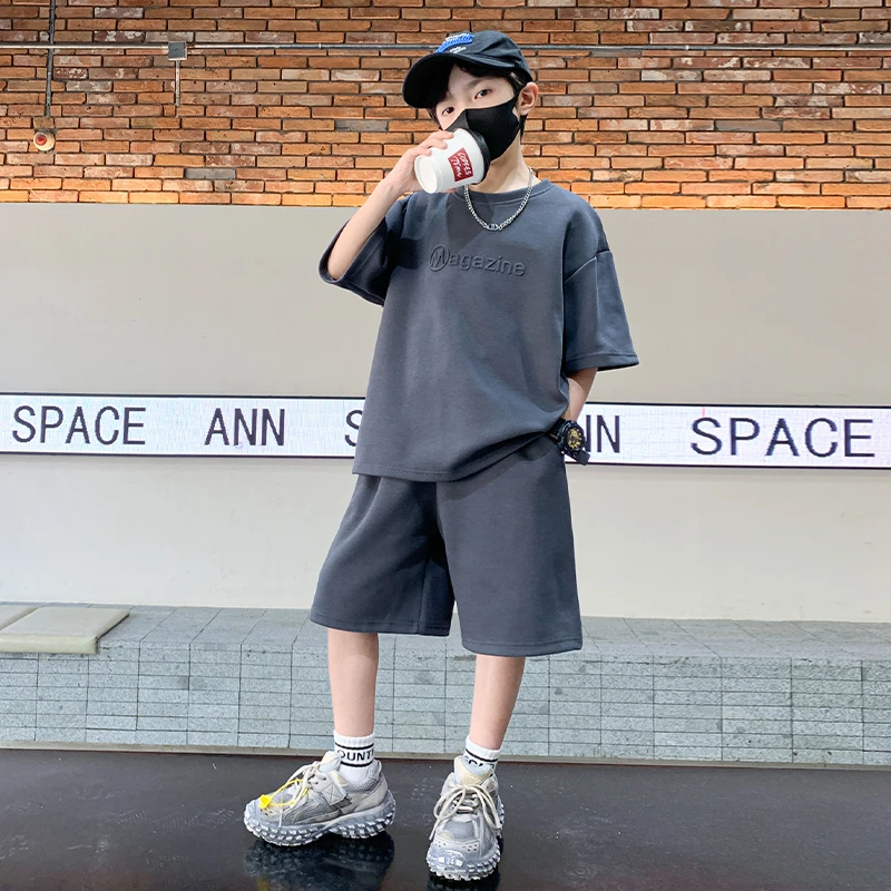 男童夏季纯色短袖套装简约酷帅2025新款儿童夏装纯棉衣服男孩薄款