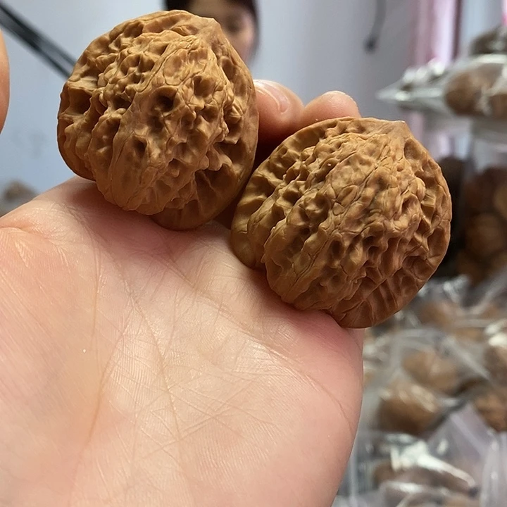 文玩核桃把件41 霞云岭