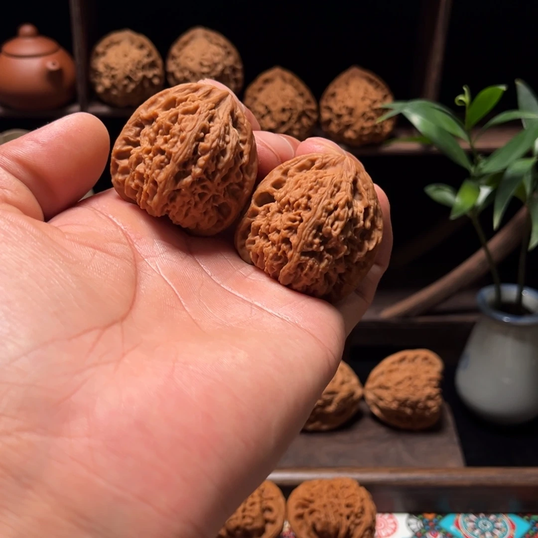 吊坠文玩核桃40三角蚂蚁纹