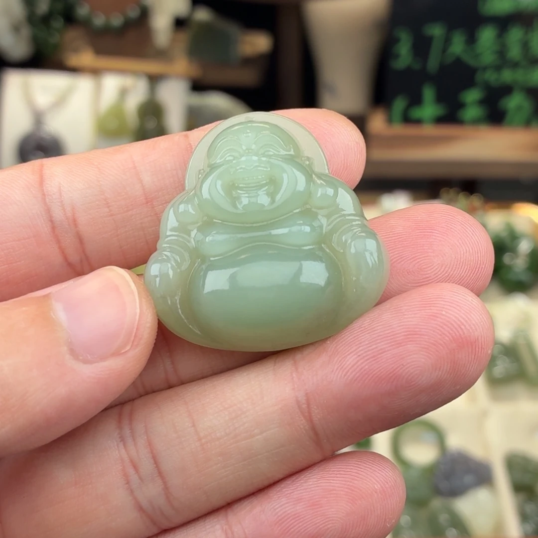 格***器和田玉未镶嵌颈饰