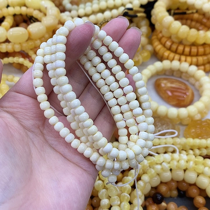 蜜蜡未镶嵌珠宝奇石