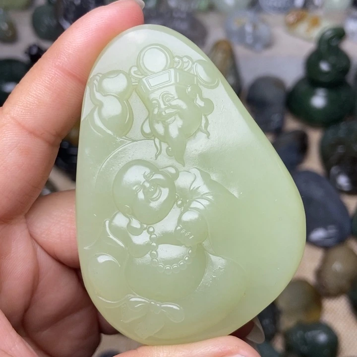 和田玉未镶嵌颈饰