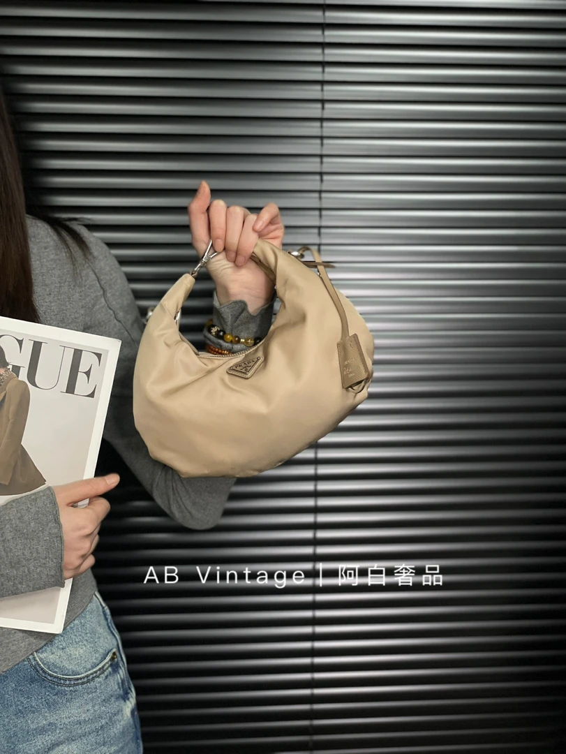 95新 Prada/普拉达 阿白奢品｜Prada奶茶色豌豆包