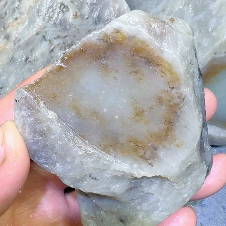 和田玉未镶嵌珠宝半成品