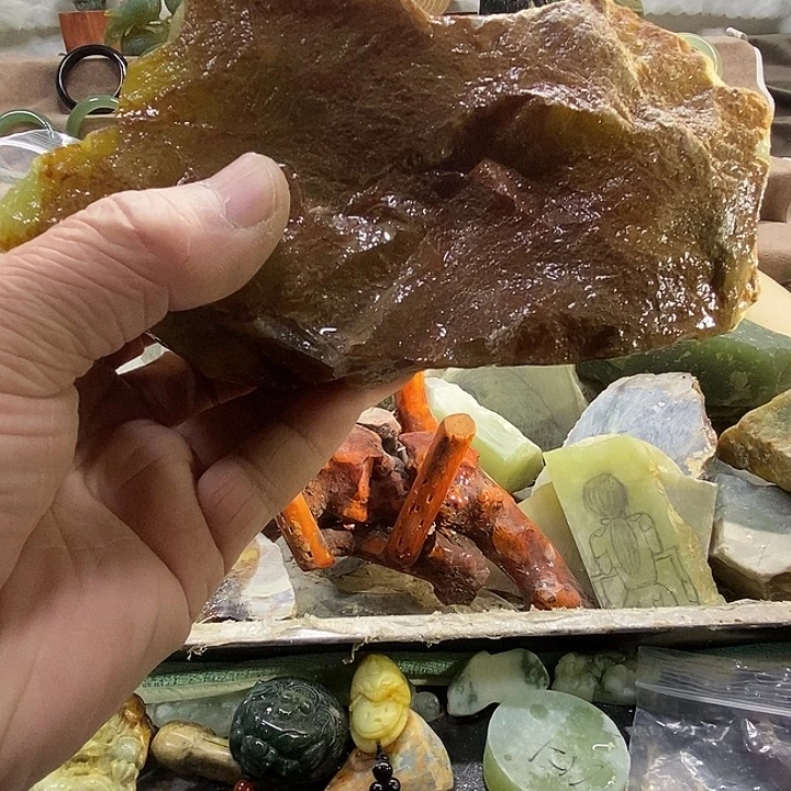 休***息蛇纹石玉未镶嵌车挂