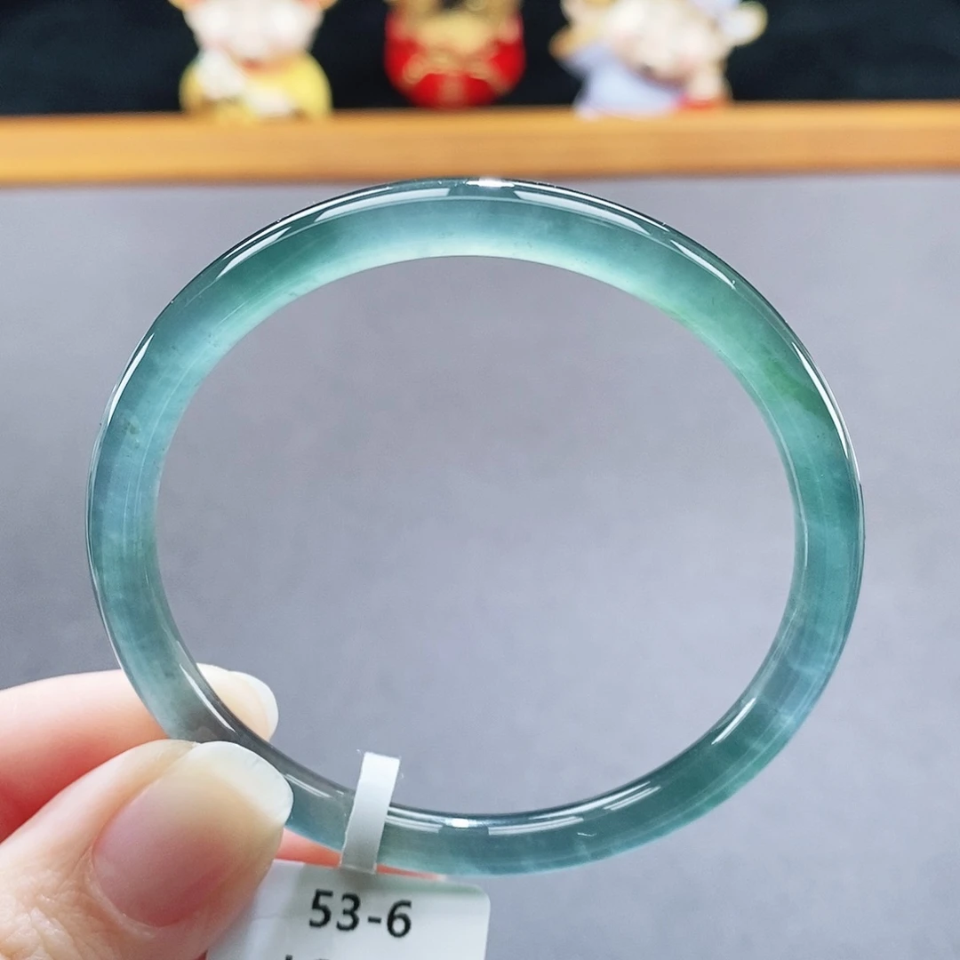 翡翠未镶嵌手镯65