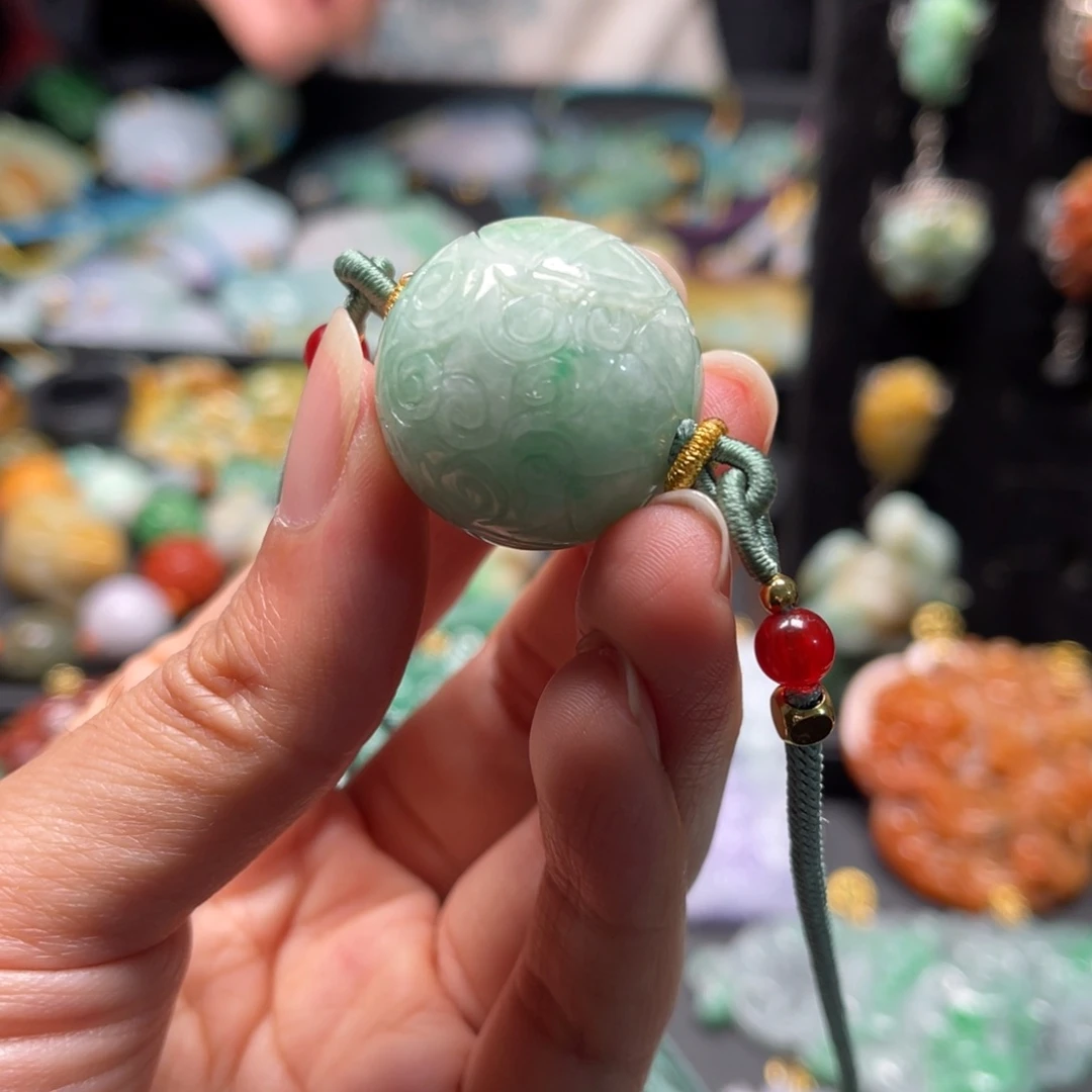 翡翠颈饰未镶嵌vvcvvvvvvvgbb