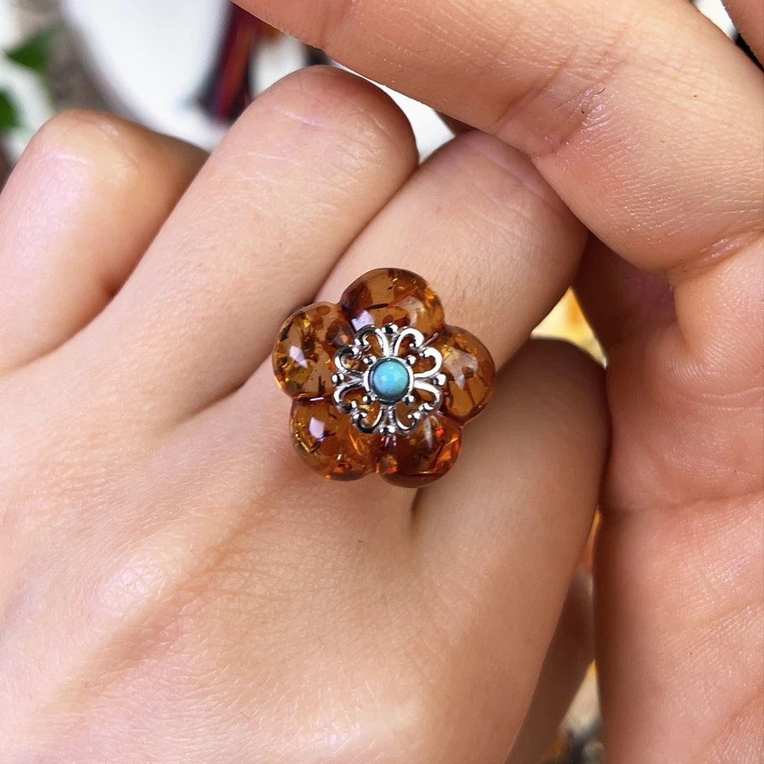 琥珀珠宝奇石未镶嵌，