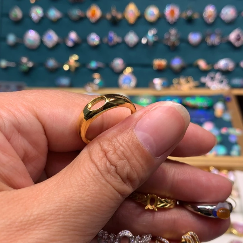 【闪购商品】欧泊银S925镶嵌耳钉款式小*