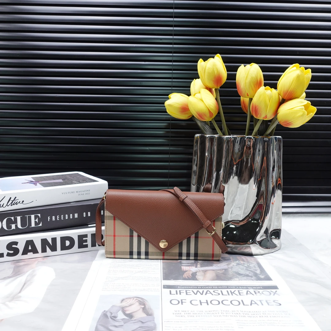 95新 BURBERRY/博柏利 单肩包/T10331660