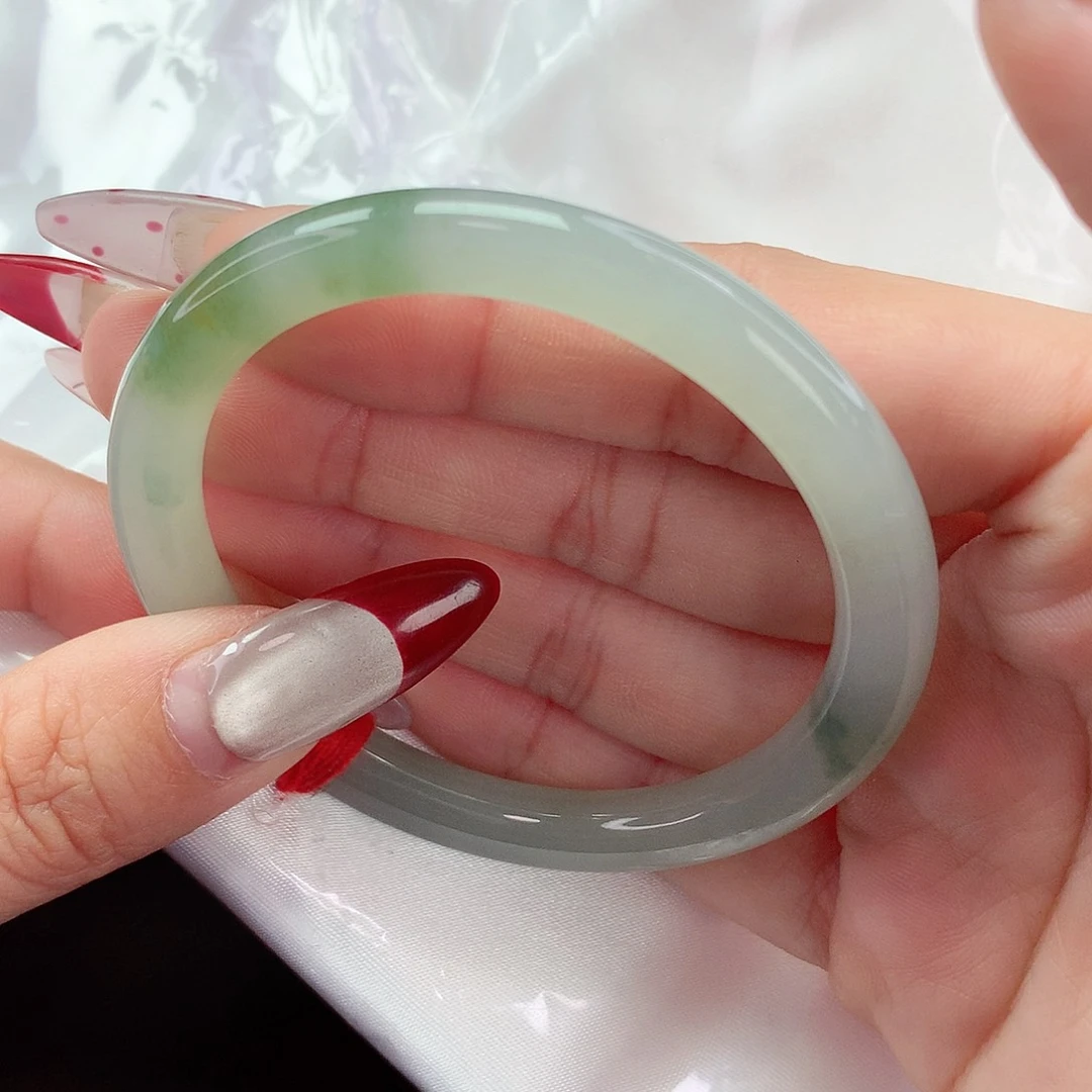 【闪购商品】翡翠手镯未镶嵌a 062200