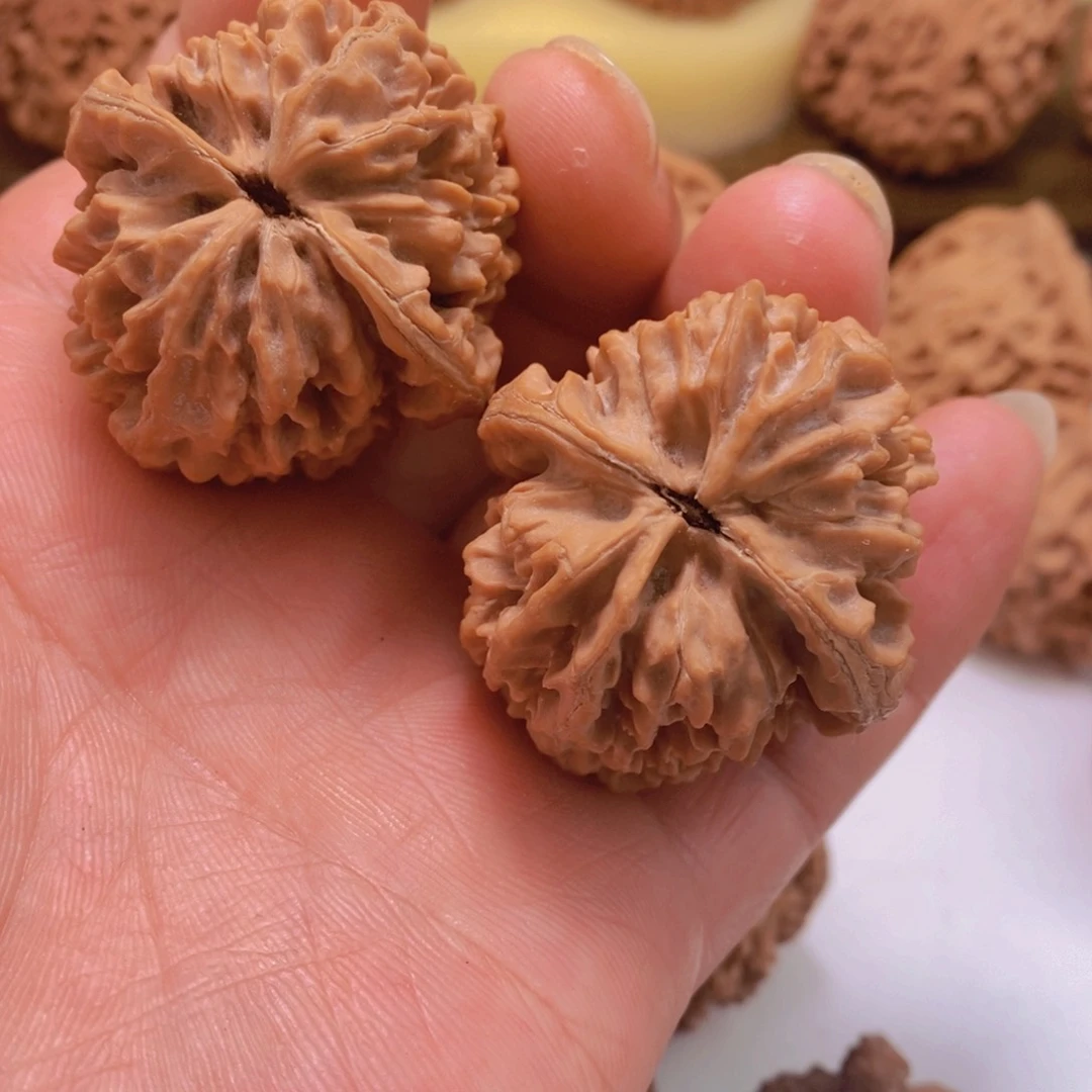 文玩核桃把件M***i文玩核桃老鼠