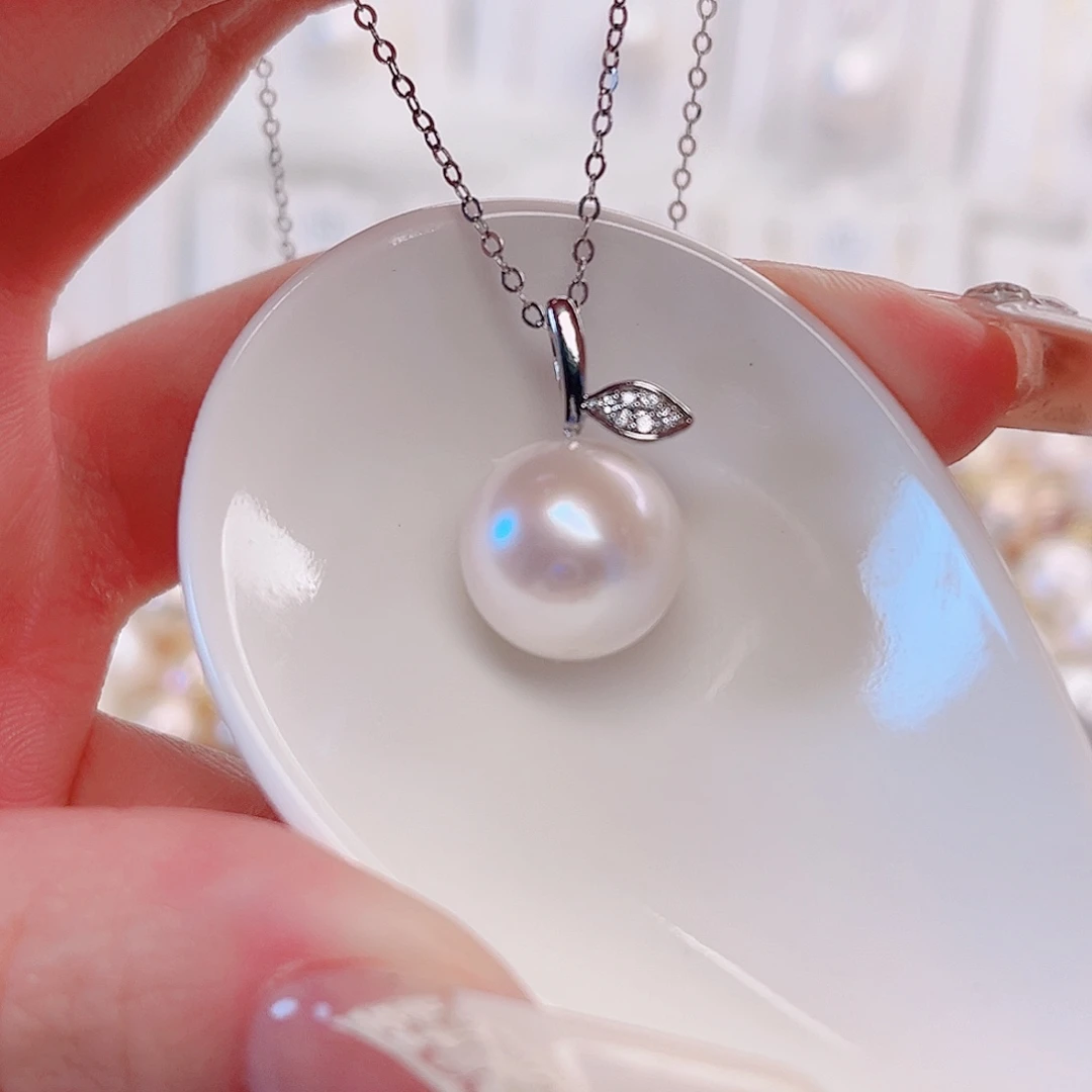 淡水珍珠吊坠(赠链)未镶嵌