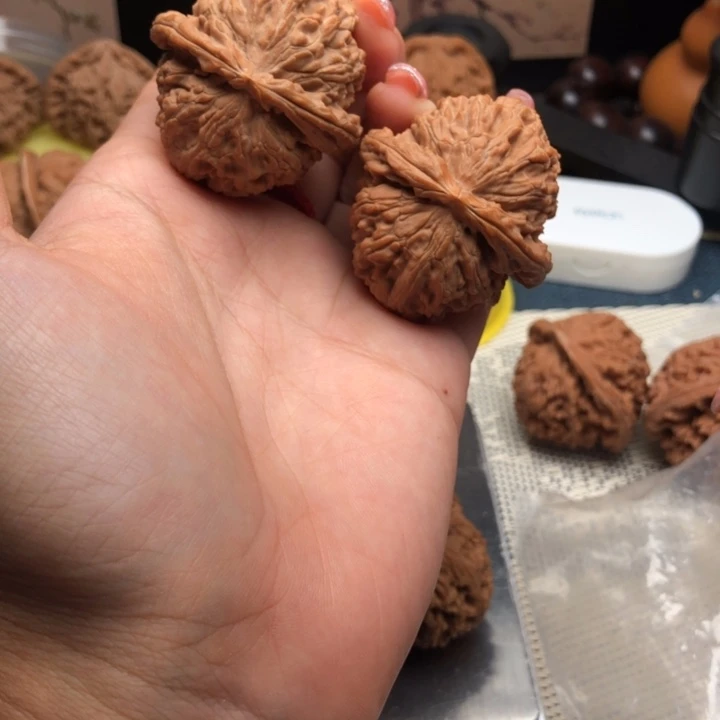吊坠文玩核桃40尺寸白狮子