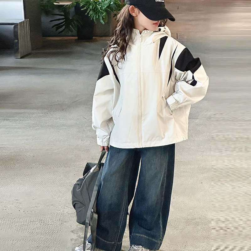 女童超好看冲锋衣秋装女款2025新款儿童外套秋季女孩大童韩系穿搭