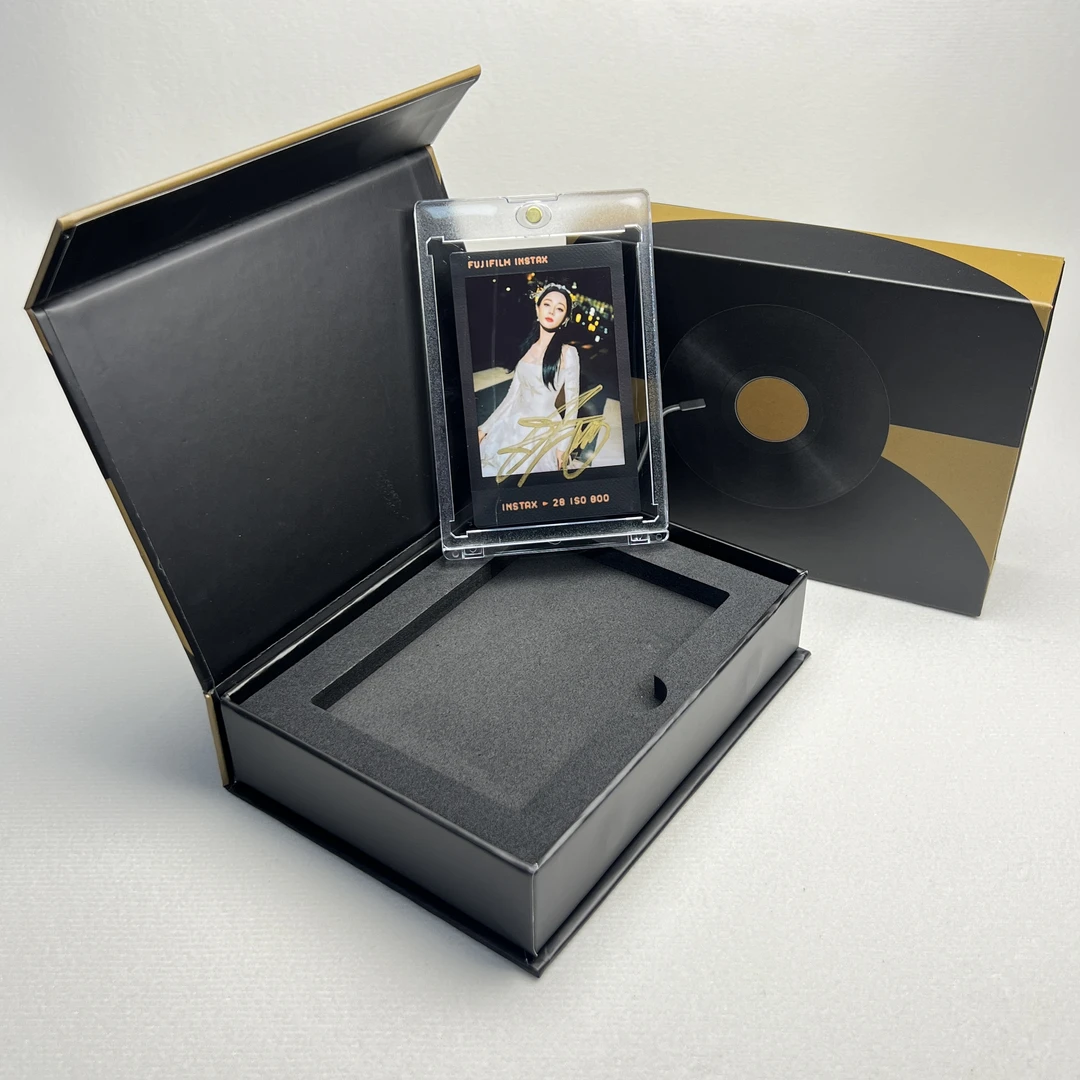 N2882迪丽热巴 签名正品拍立得照片 黑胶