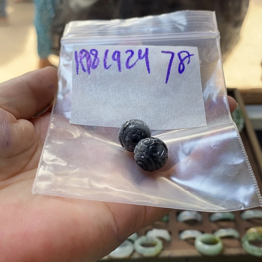 未镶嵌定制翡翠B****~