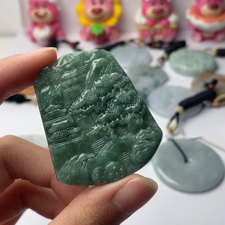 翡翠未镶嵌颈饰翡翠